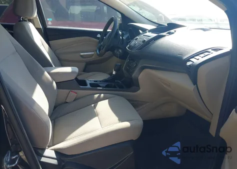 2017 Ford Escape Se z USA, uszkodzony, nr VIN 1FMCU9GD4HUD47619